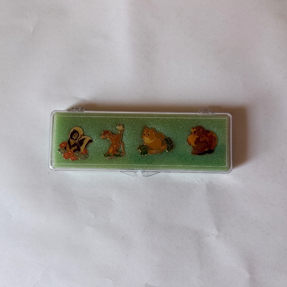 1987 DISNEY BAMBI PIN/STUD SET OF FOUR - Picture 2 of 3